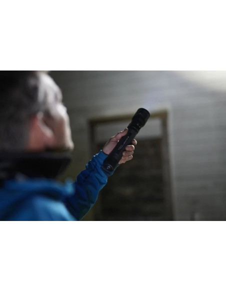 LEDLENSER - P17R CORE - Lampe de poche - rechargeable - 1200 lumen - IP54 - focus - Sécurité